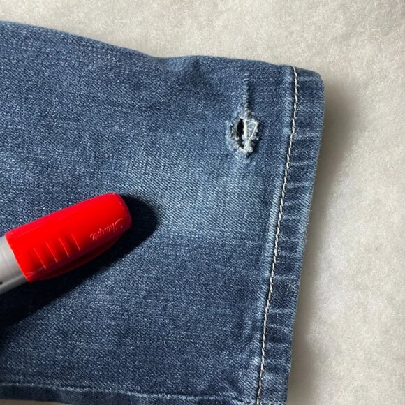 Vintage Y2K Miss Me Womens Denim Blue Studded Distressed Straight Jeans Size 27 - Picture 8 of 13